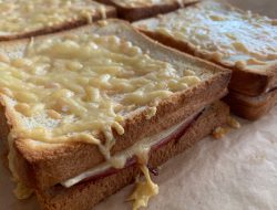 triple cheese tosti's recept